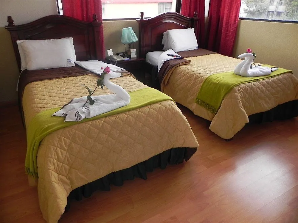 Hotel Nass Sol De Κίτο