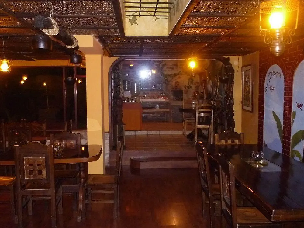 Hotel Nass Sol De Κίτο