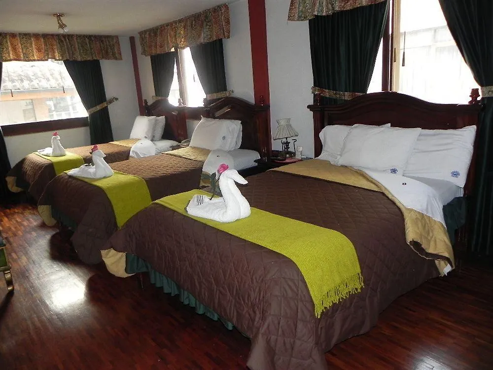Hotel Nass Sol De Κίτο