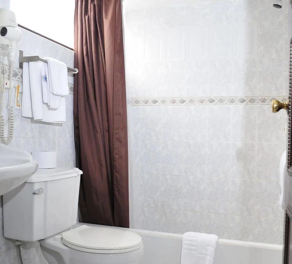 Hotel Nass Sol De Κίτο
